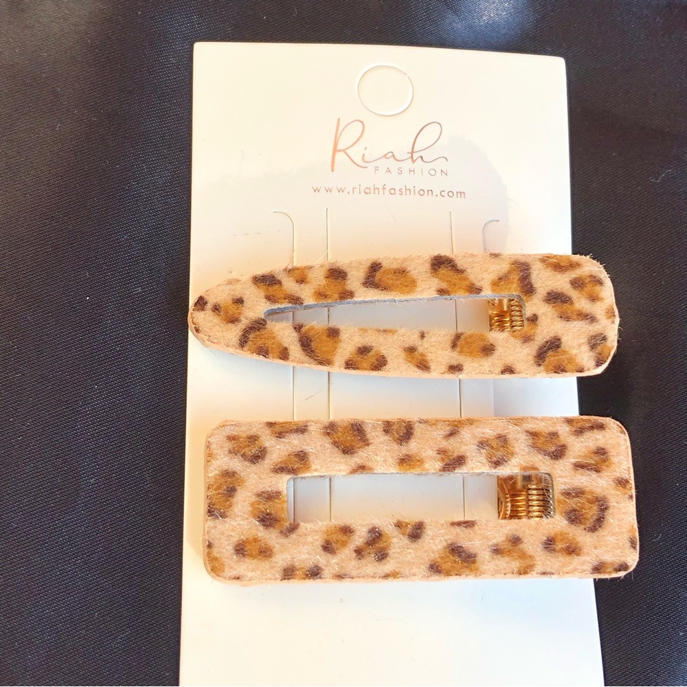 Riah Fashion Hair Clips - animal print - Picture 5 of 7